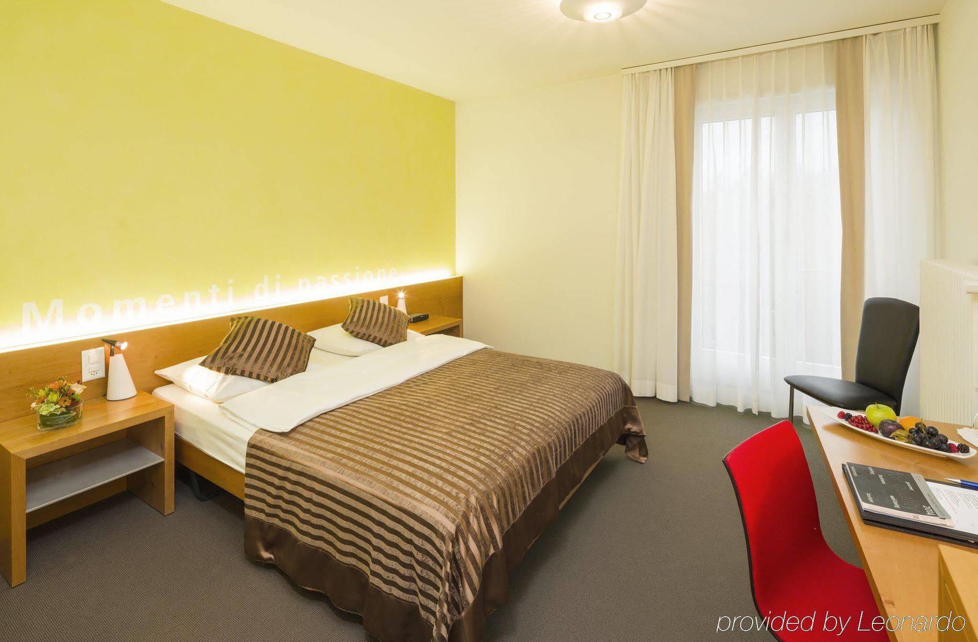 Sommerau-Ticino Swiss Quality Hotel Dietikon Room photo